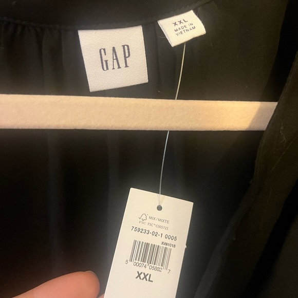 Black long sleeve blouse NWT - Picture 3 of 3